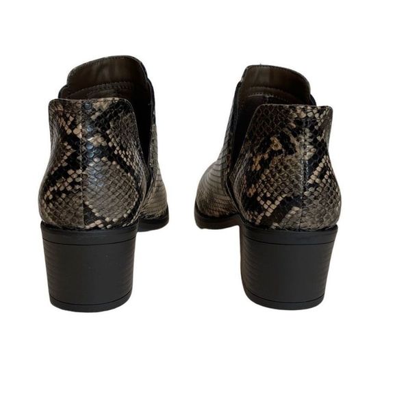 FERGALICIOUS | Wilder Womens Snakeskin Animal Print Ankle Boots Coffee Sz 5 NWT - Picture 5 of 9